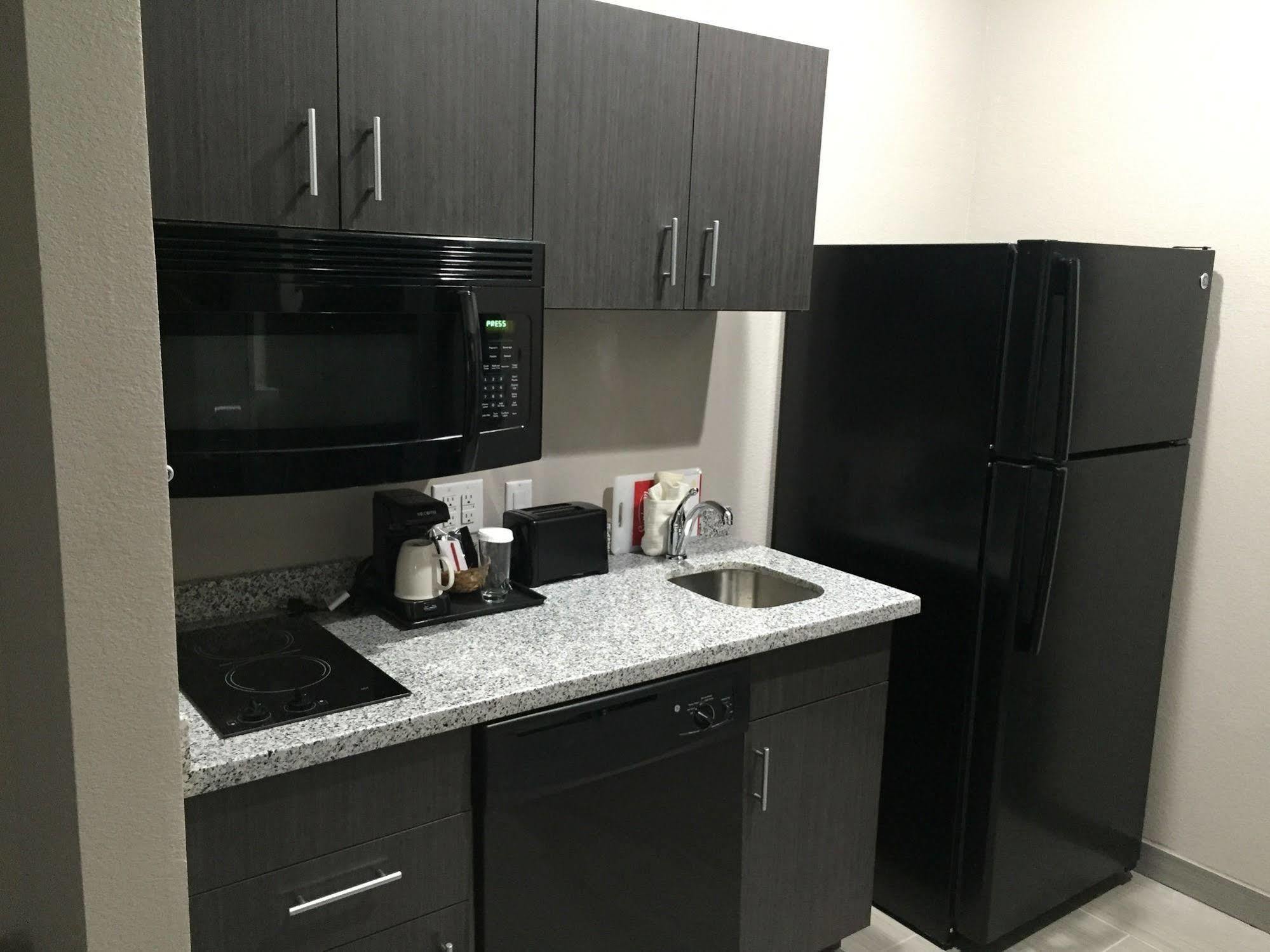 Mainstay Suites Odessa Εξωτερικό φωτογραφία